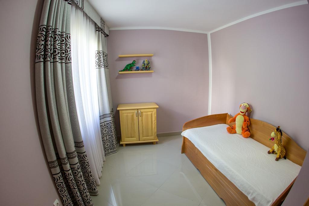 The Turtles Garden Villa Bečići Luaran gambar
